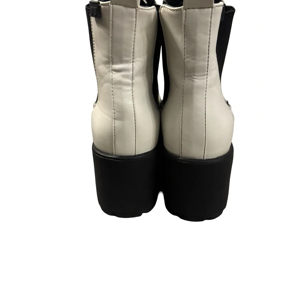 Y2K Grunge White & Black Lug Sole Chunky Combat Slip On Ankle Boots Size 7